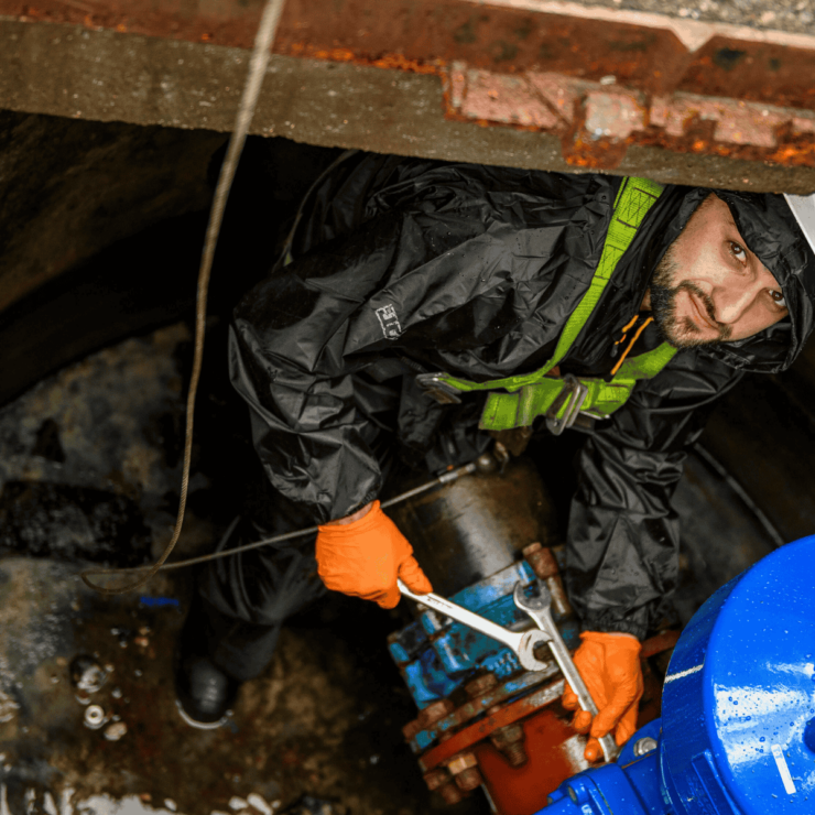 Pump engineer installing new pump | End to End Solutions | Services | Anglo Pumps